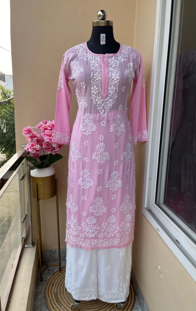 chikankari kurties in lucknow